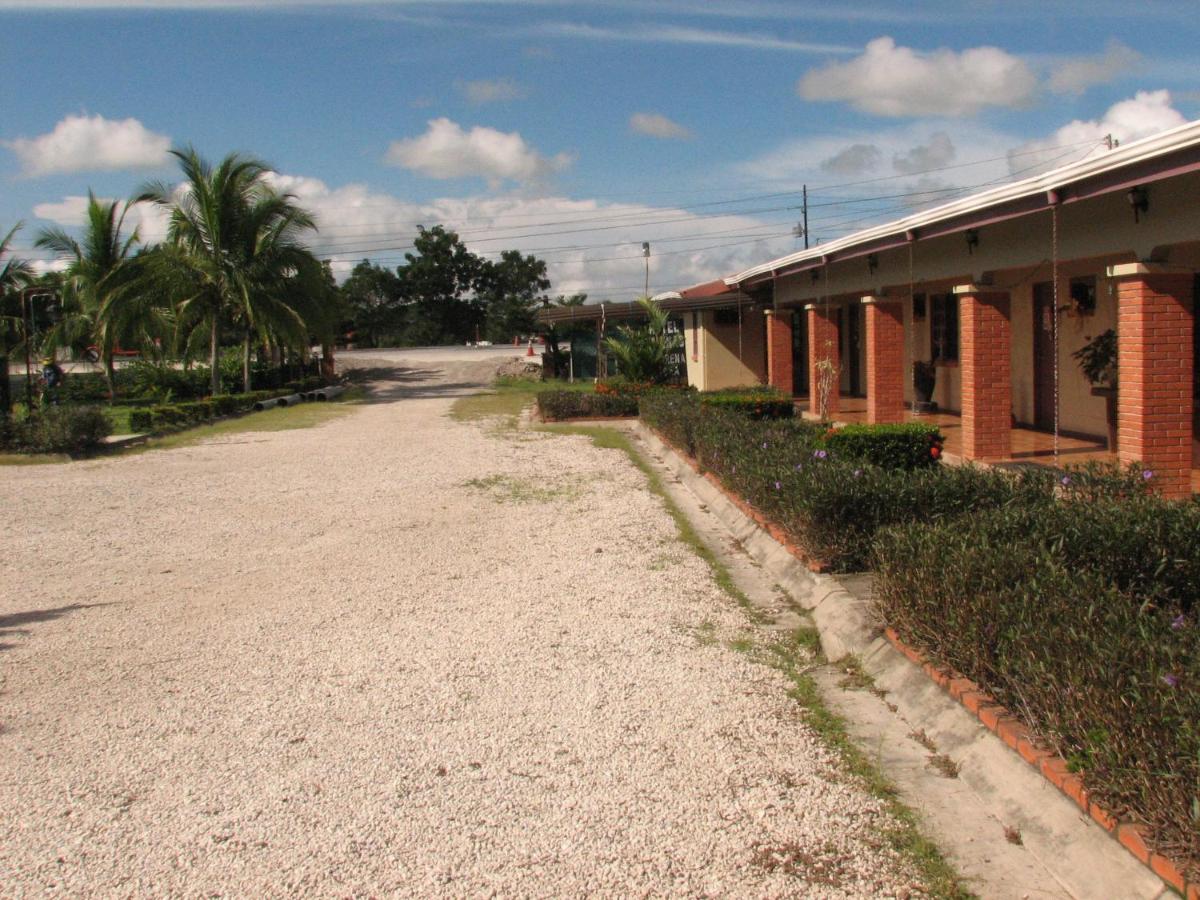 Hotel La Arena - Housity