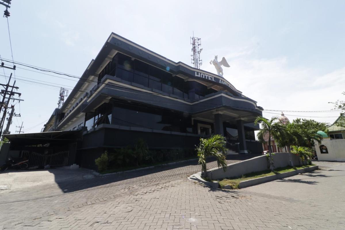 Hotel Antariksa - Housity