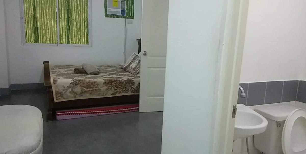 641 F A M I L Y with FREE WIFI & NETFLIX! - Housity
