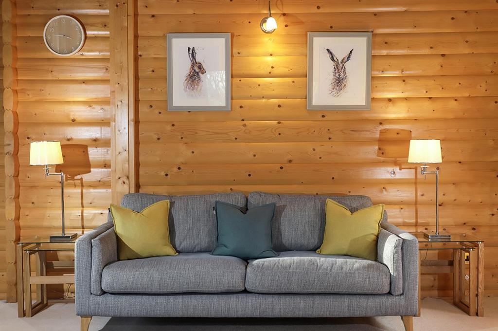 South Winchester Lodges - Housity