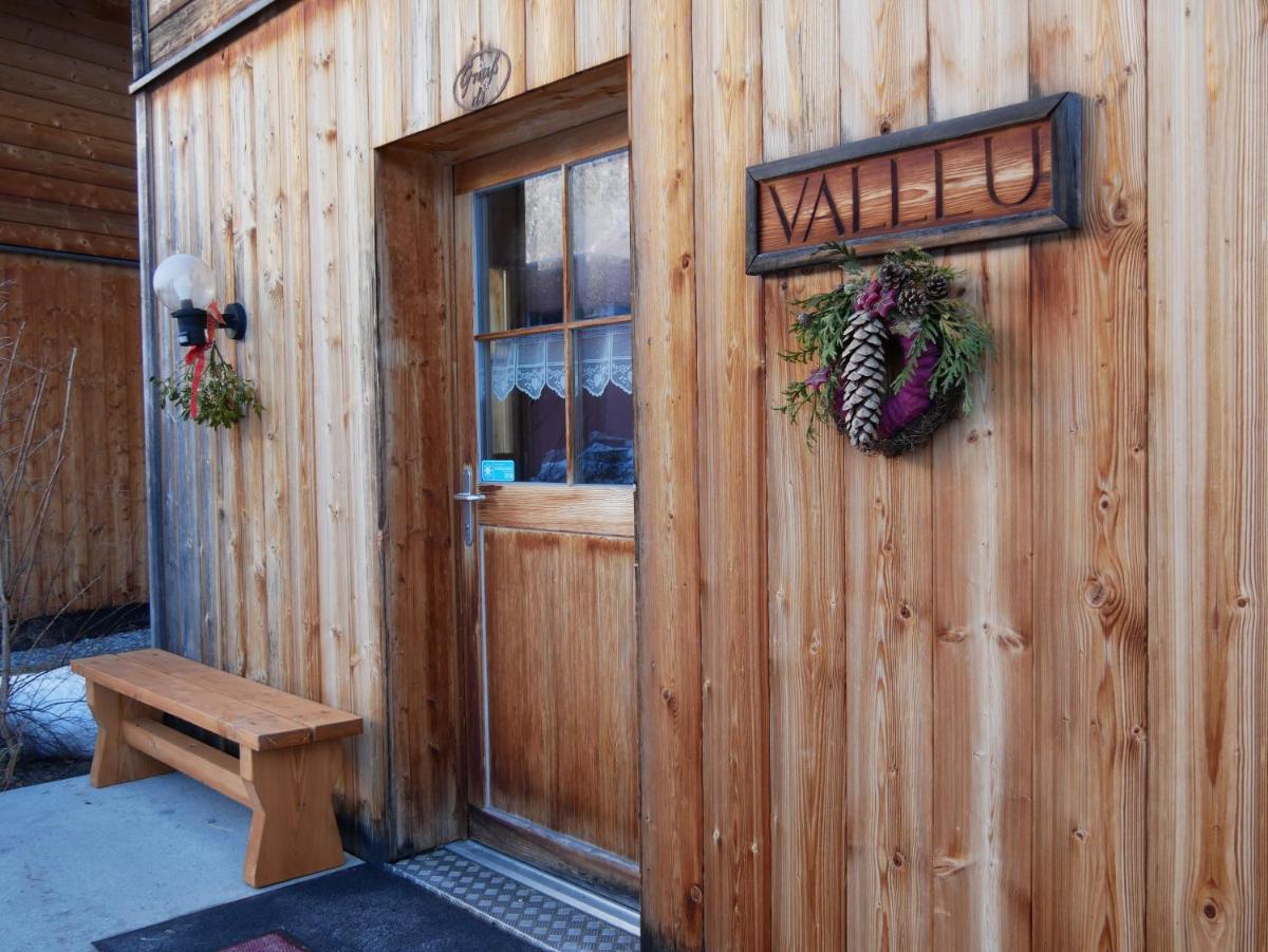 Ferienhaus Valleu - Housity