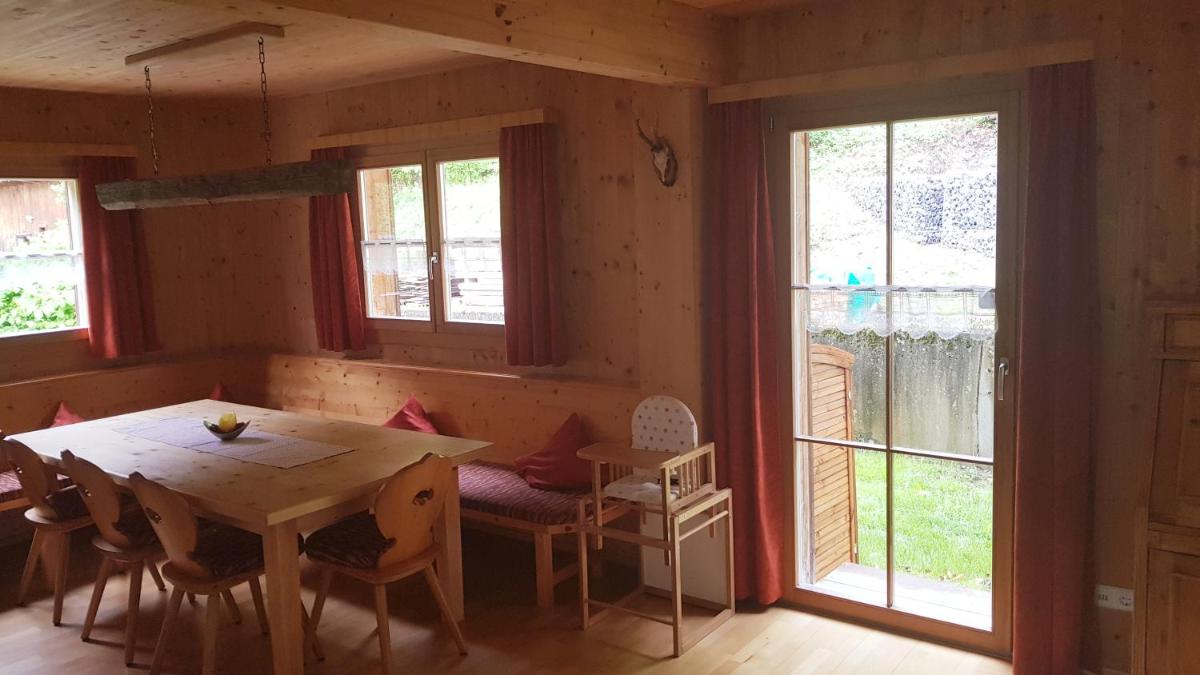 Ferienhaus Valleu - Housity