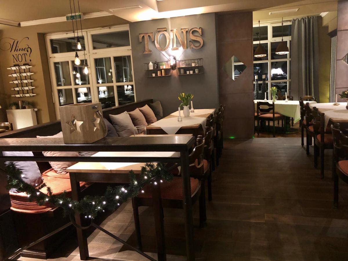 Landhotel Töns - Housity