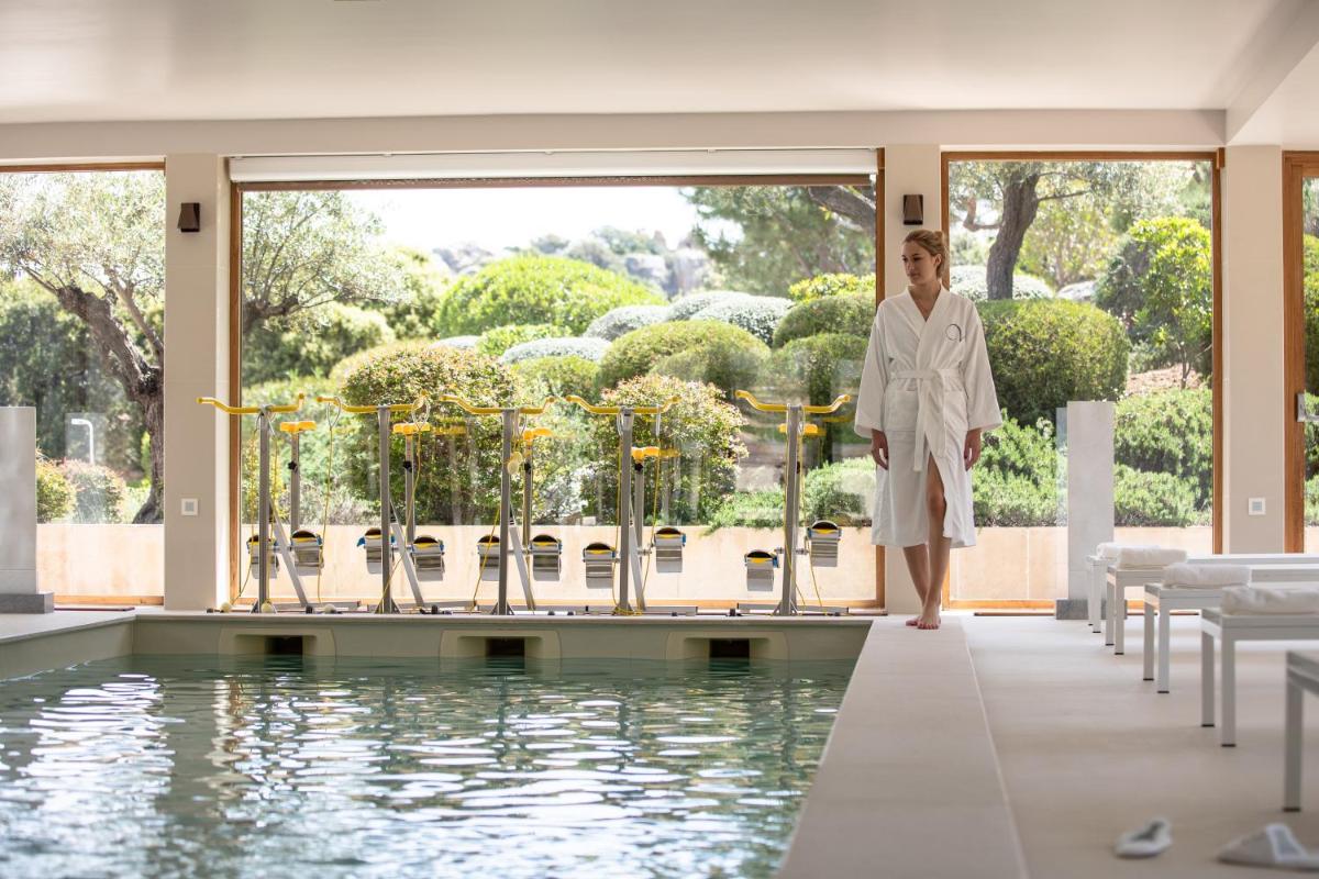 Piscine de l'établissement La Villa Calvi ou située à proximité