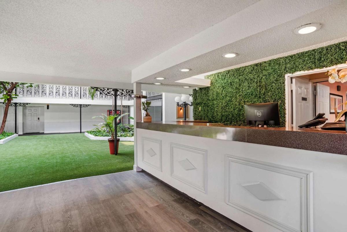 Baymont by Wyndham Montgomery AL - Housity