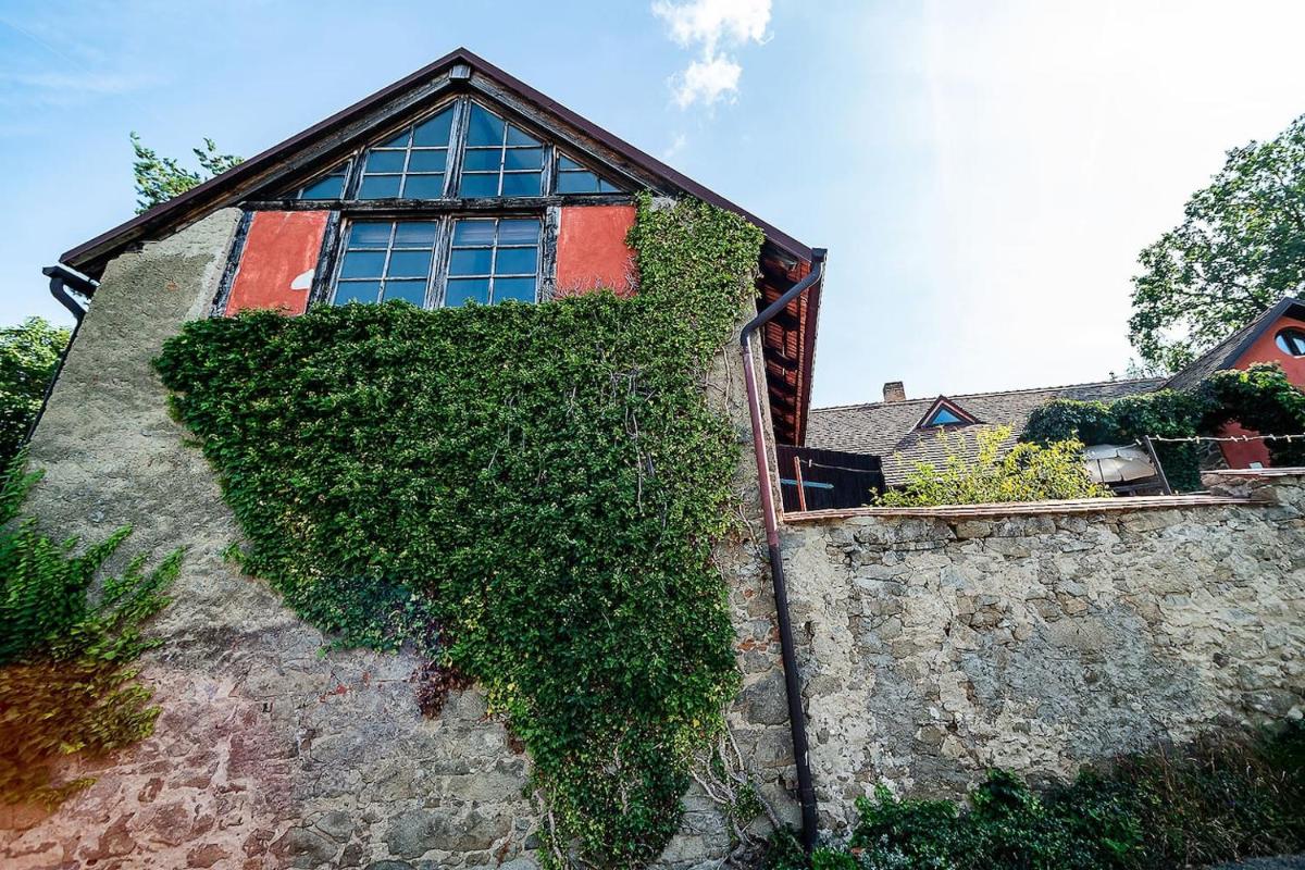 Rusty's Cottage - Housity