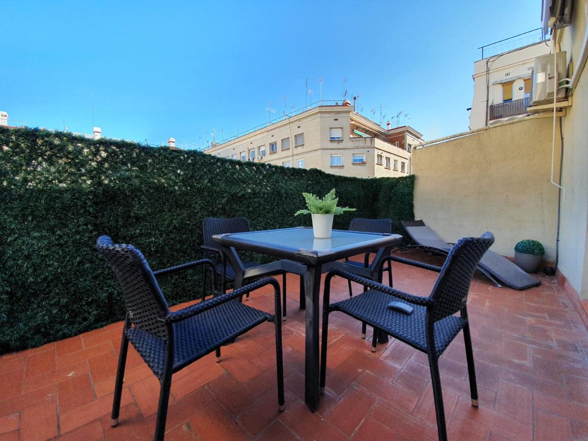 Sunny Penthouse in Sagrada Familia - Housity