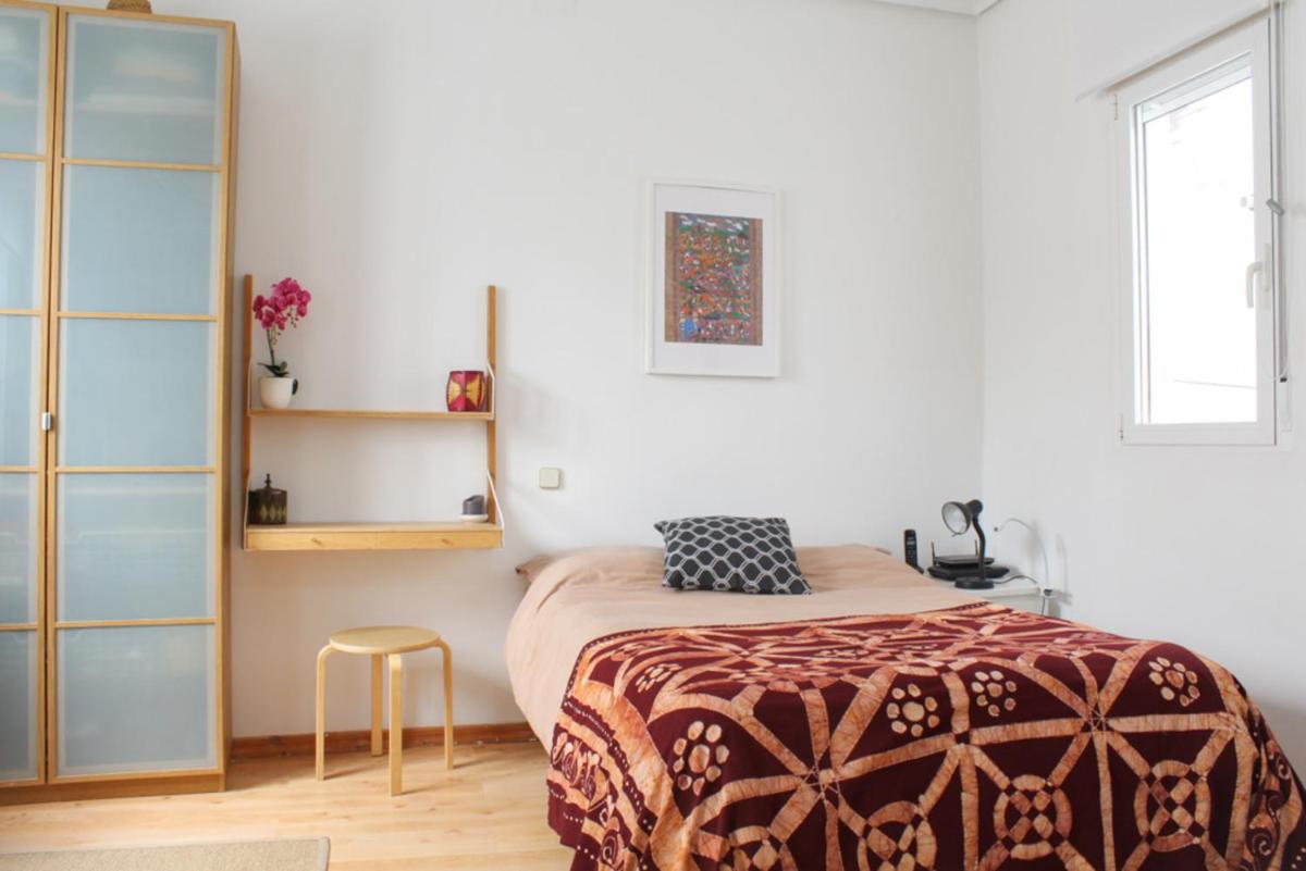 Hipster Studio in Anton Martin by Allô Housing - Housity