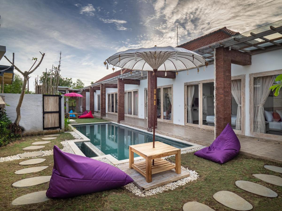 The Tempekan Nyang-Nyang - Housity