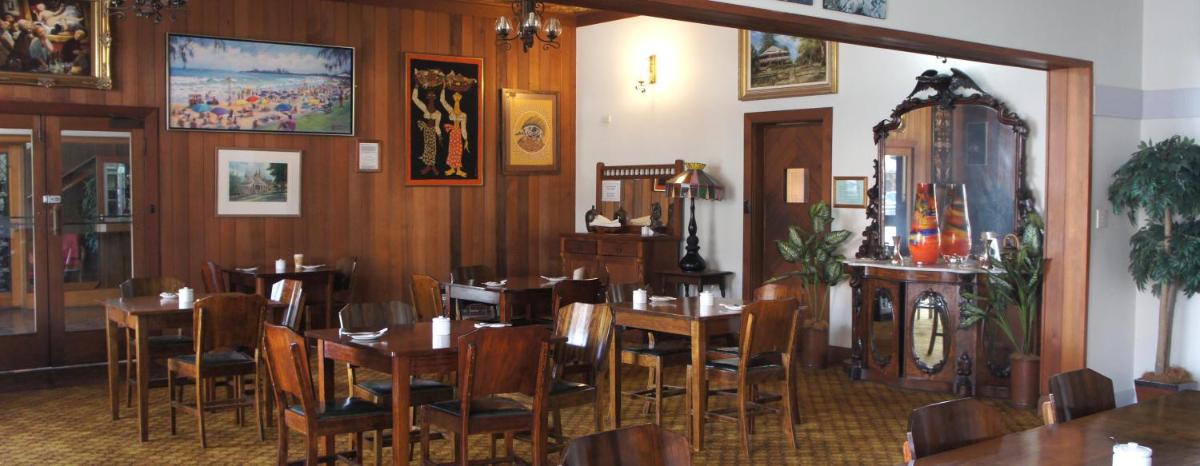 Moruya Monarch Hotel - Housity