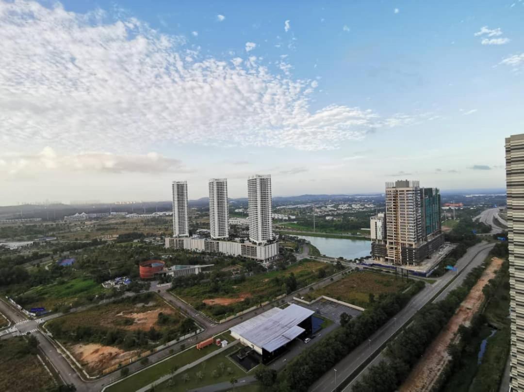 Ezzyhome@Medini - Housity
