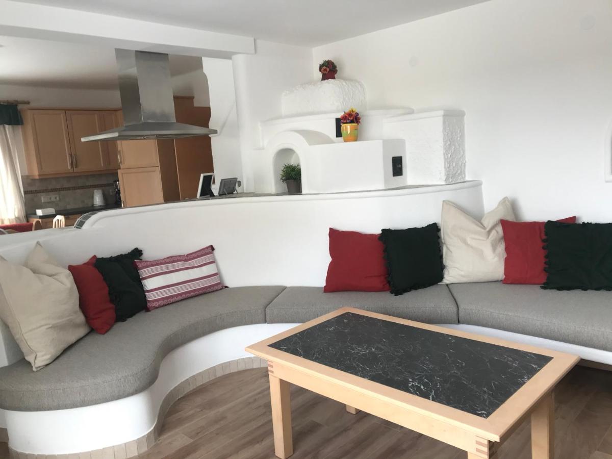 Haus Bayliss - Housity