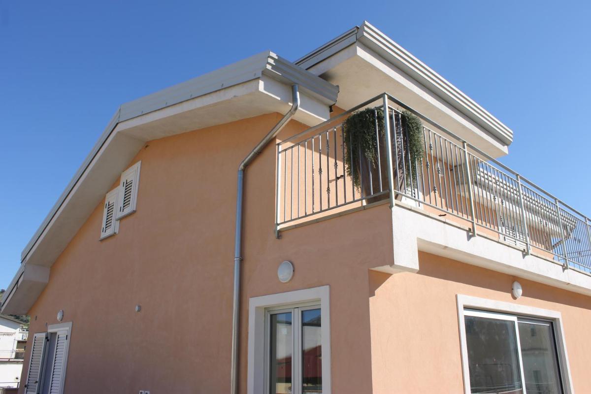 M@re Nostrum & Co. - Housity