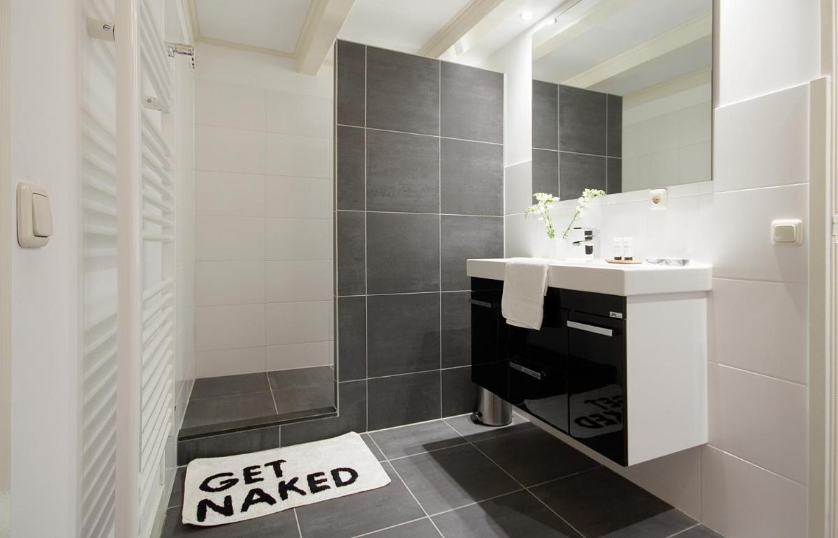Luxurious Canal Apartment - Housity