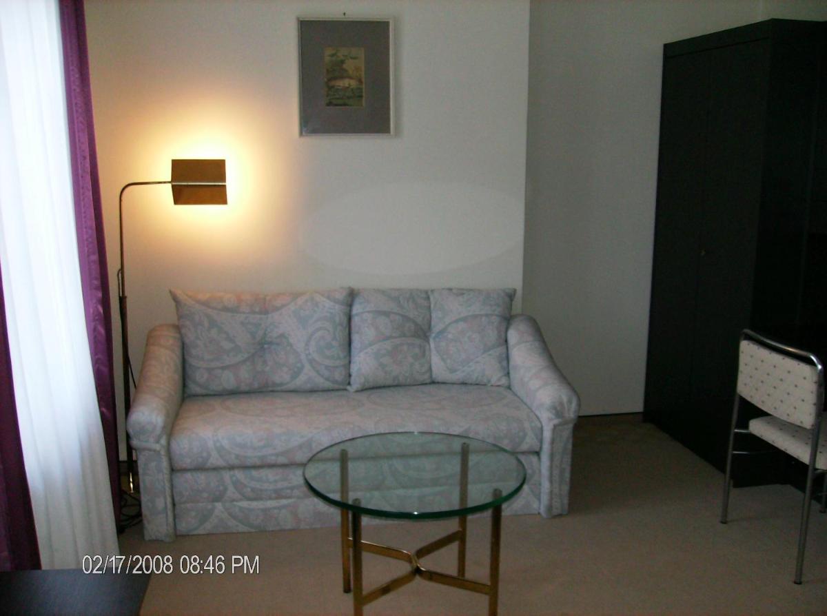 Villa Kalman Pansio - Housity