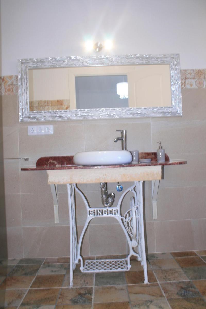 SWEET HOUSE - Housity