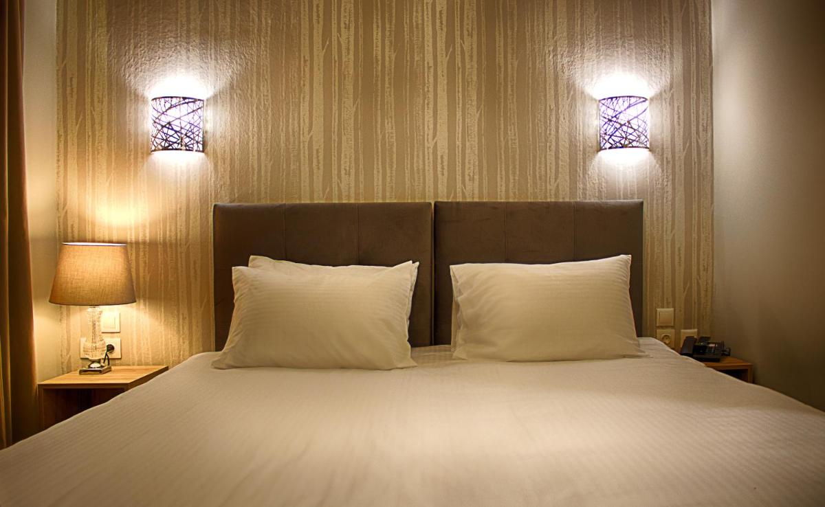 Suitetrails - Athlos Hotel