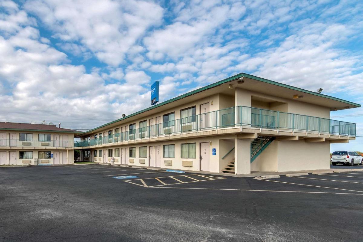 Rodeway Inn - Housity
