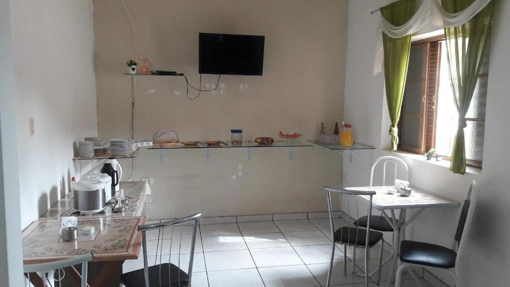 Hotel Nove De Julho - Housity
