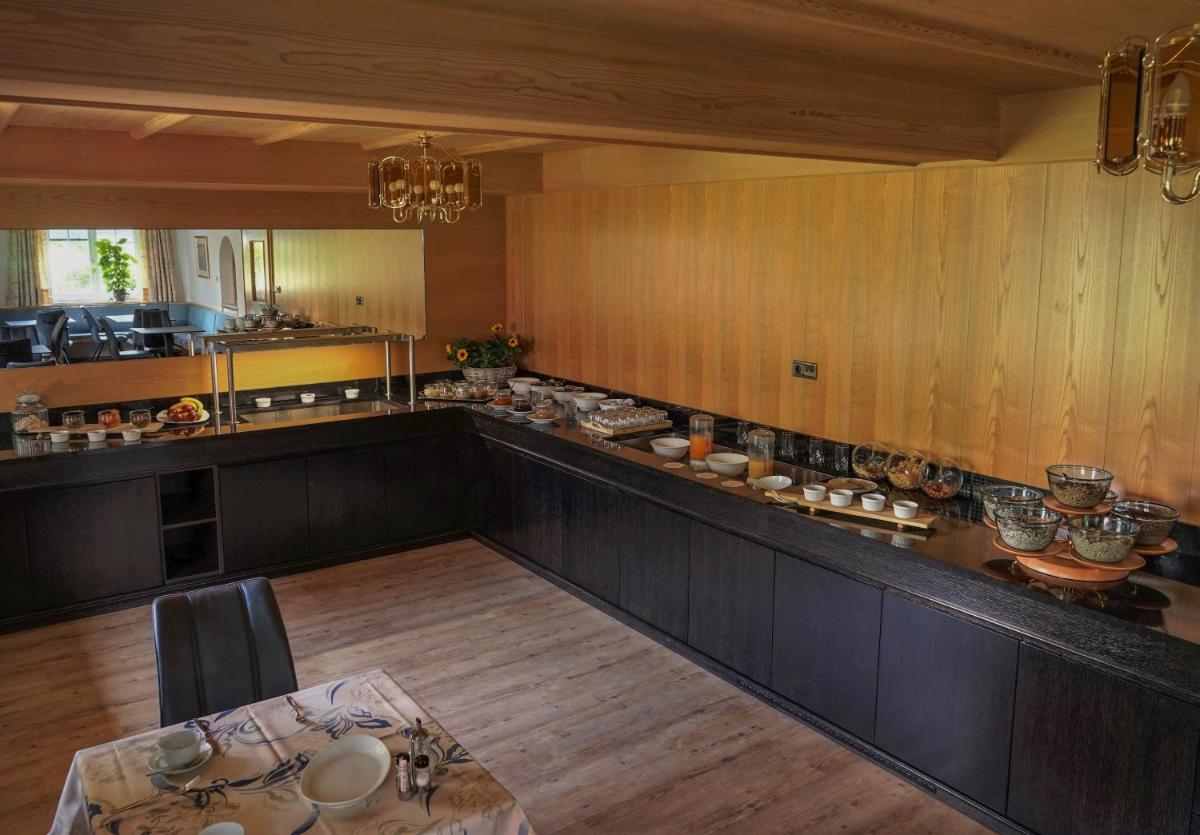 Pension Pernthaler - Housity
