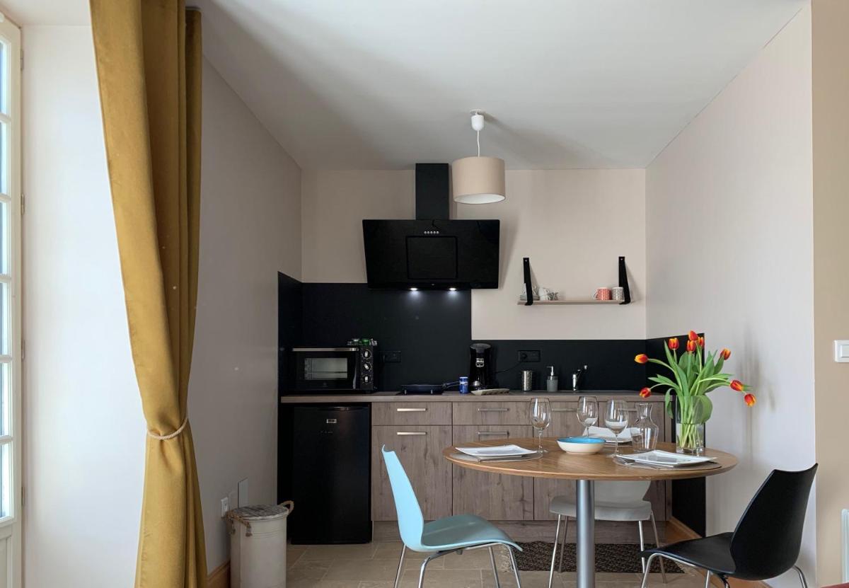 STUDIO EN VILLE ET CAMPAGNE - Housity