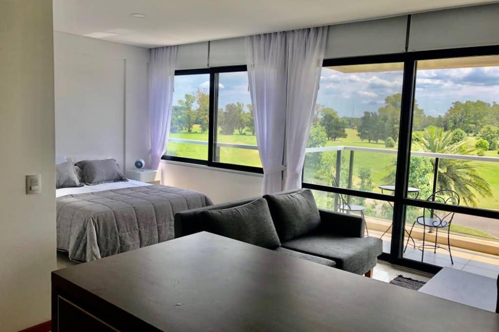 Residencias de Pilar - Housity
