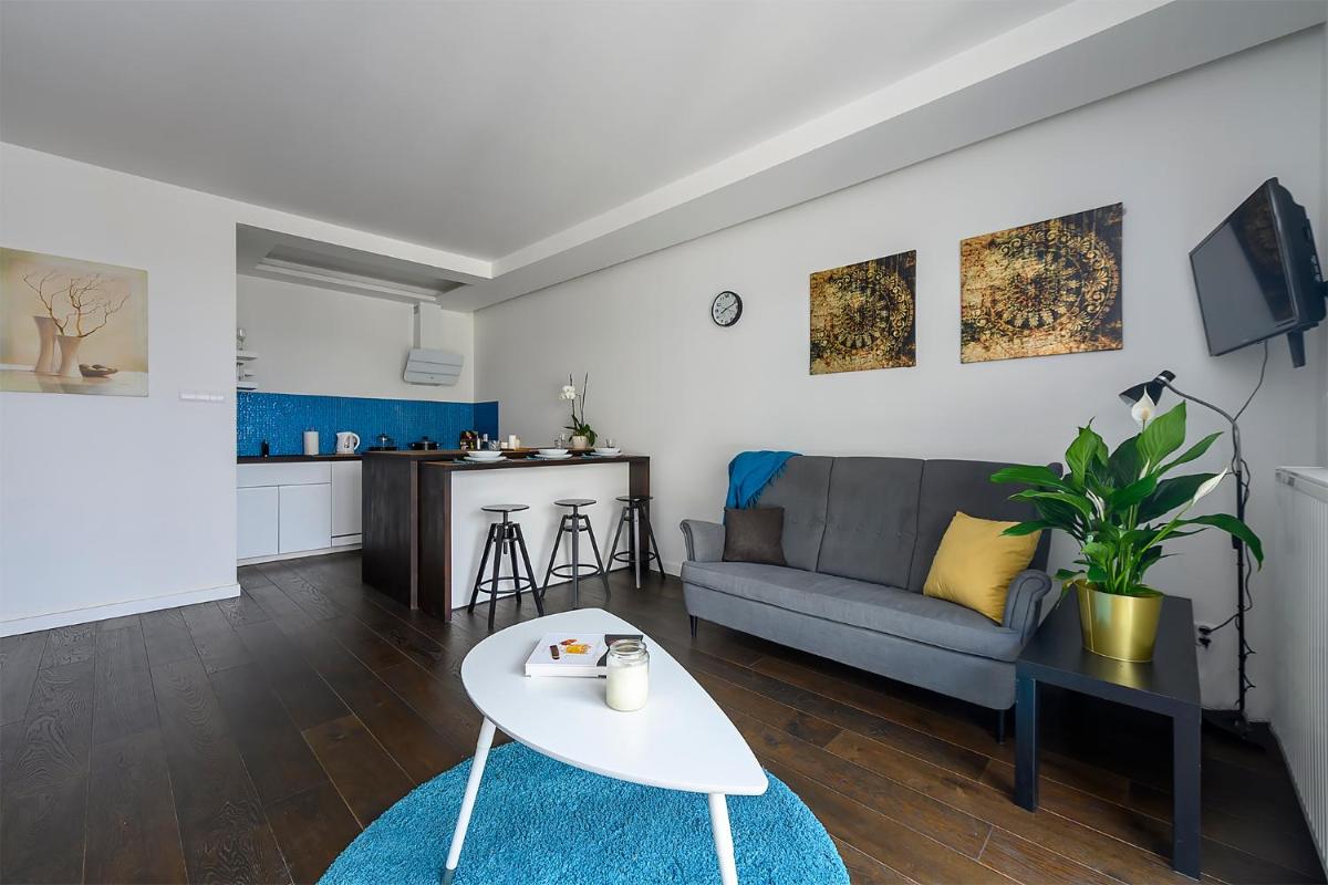 Centre Point Ilumino Apartment - Housity