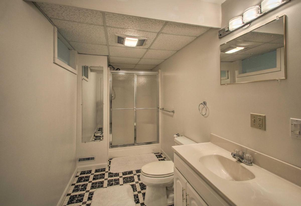 Parsonsfield Vacation Rental Near Skiing and Lakes! - Housity