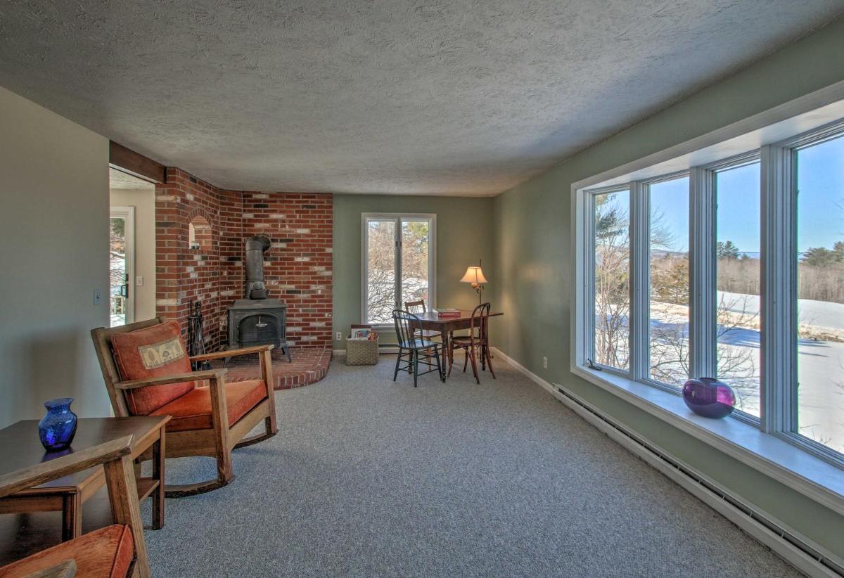 Parsonsfield Vacation Rental Near Skiing and Lakes! - Housity