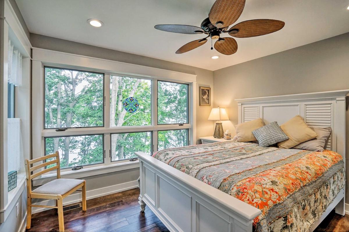 Grand Rapids Area Lakefront House with Dock - Housity