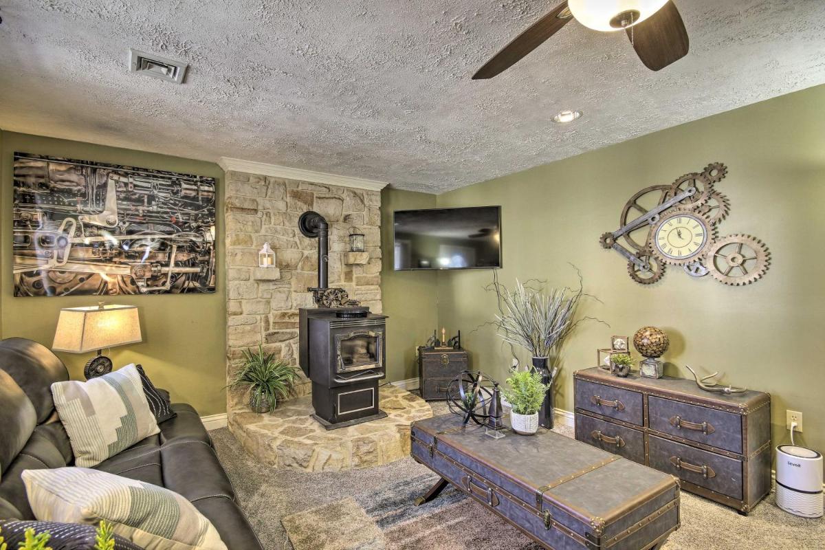 Harrisburg Home with Huge Yard, By Hersheypark! - Housity