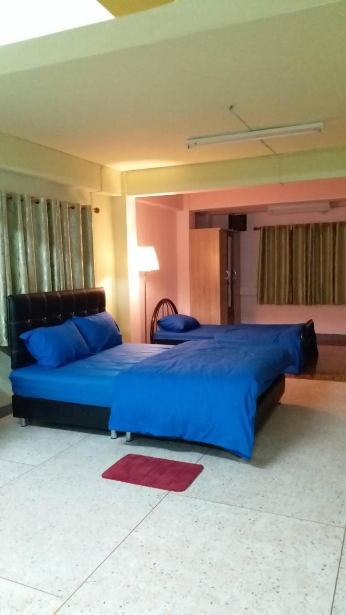 GATE 14 Inn - Housity