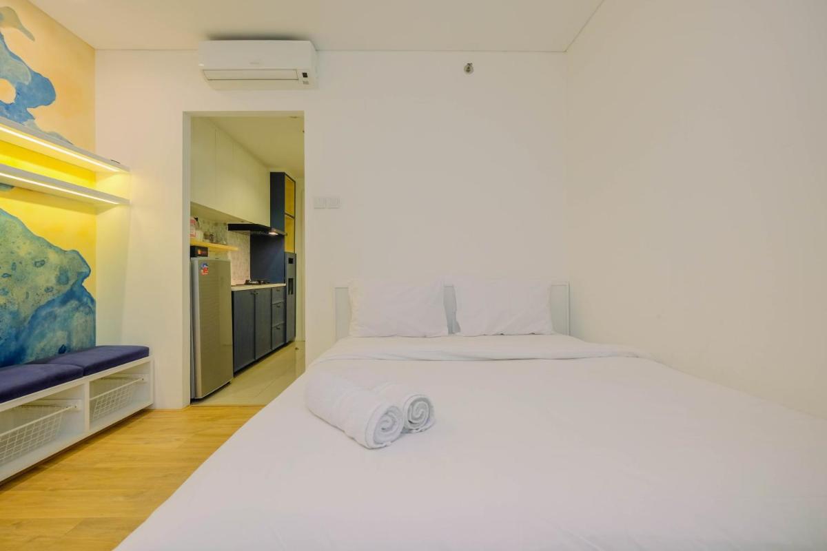 Comfortable Studio Apartment at Woodland Park Residence By Travelio - Hizvo