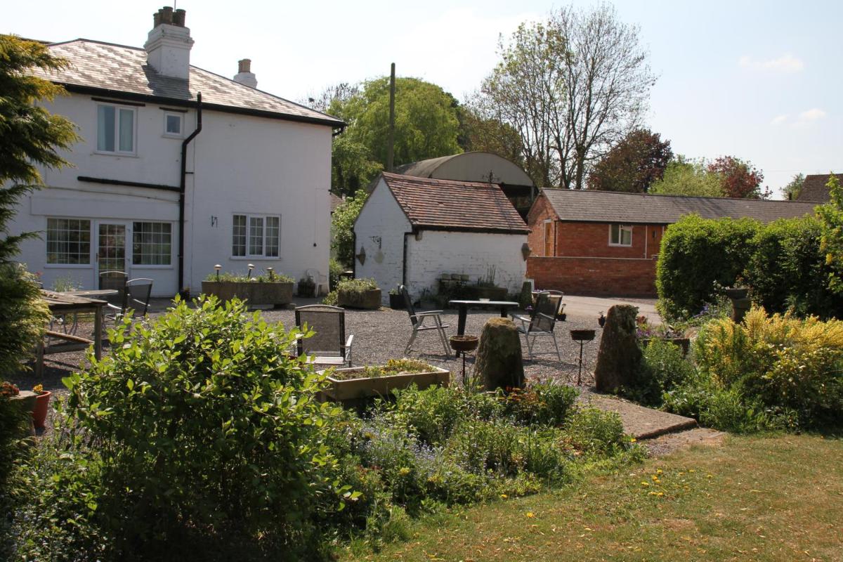 Church Farm - Housity