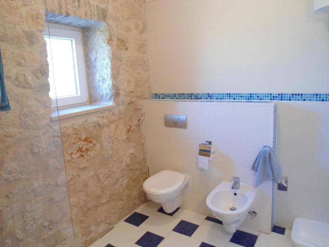 Vacation house dunja - Housity