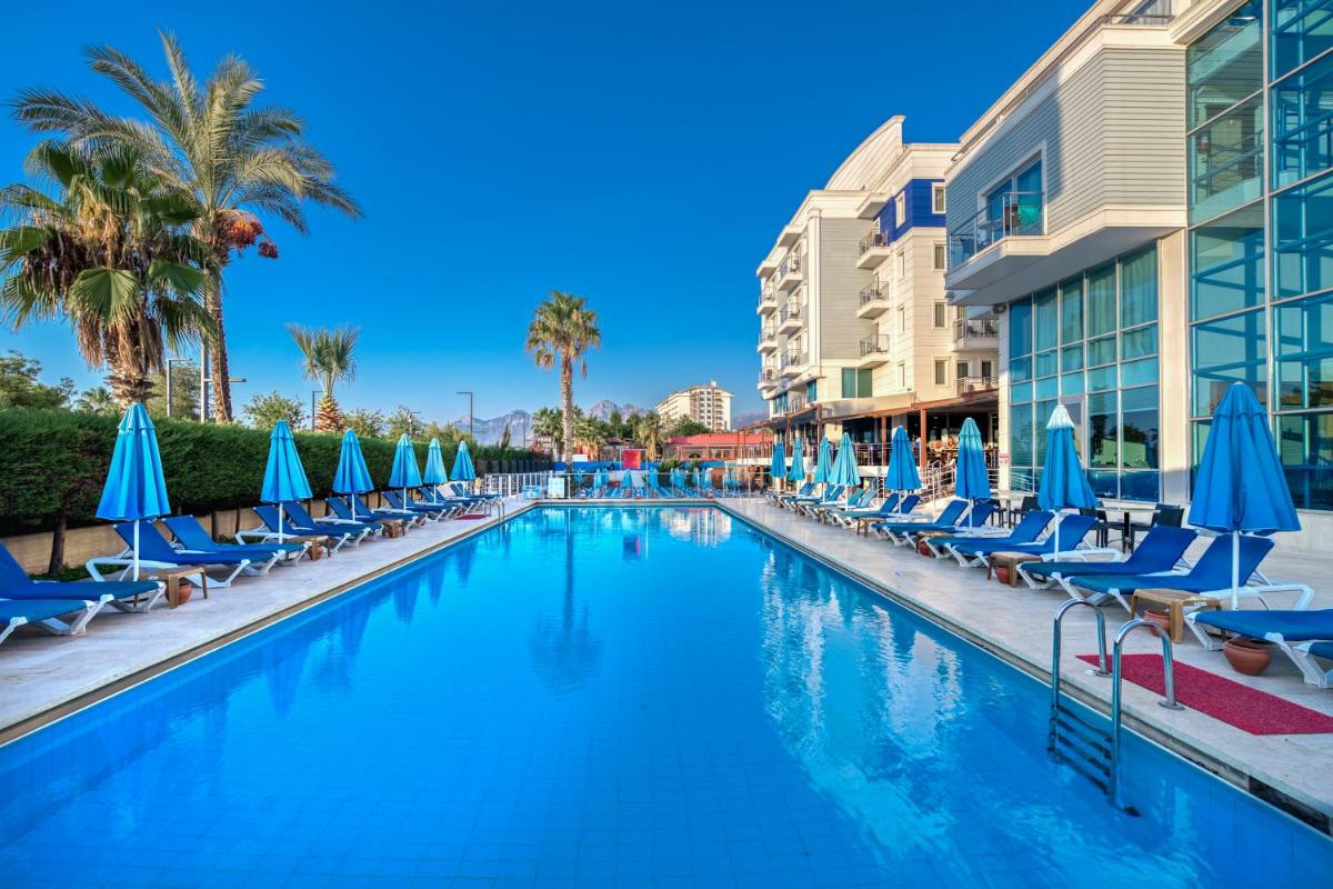 Sealife Family Resort Hotel - Housity