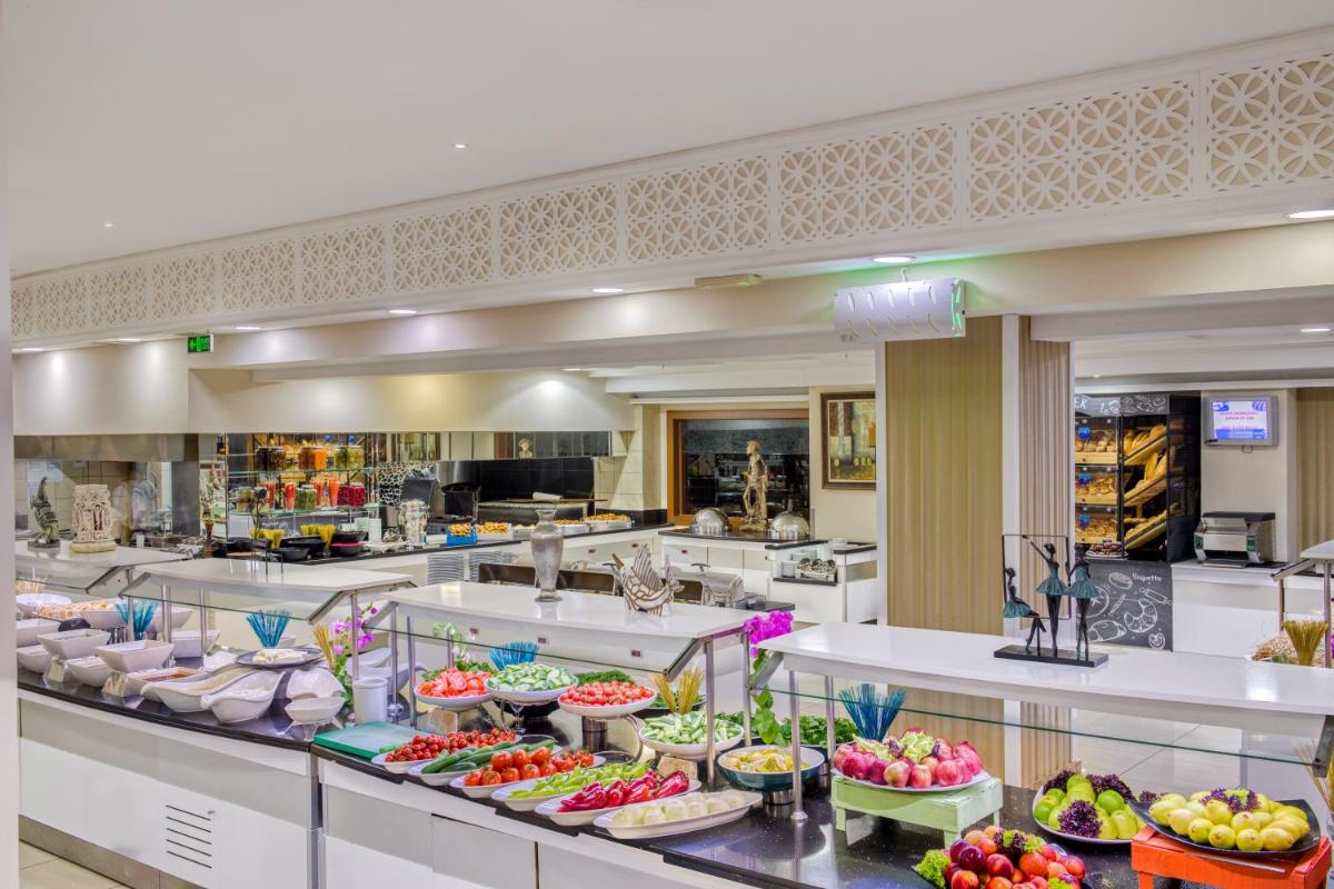 Sealife Family Resort Hotel - Housity