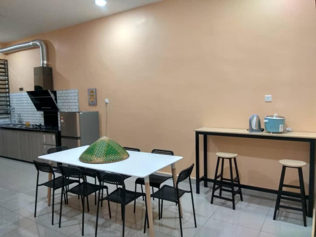 Shah Dangau Loqstaq Muslim Homestay - Housity