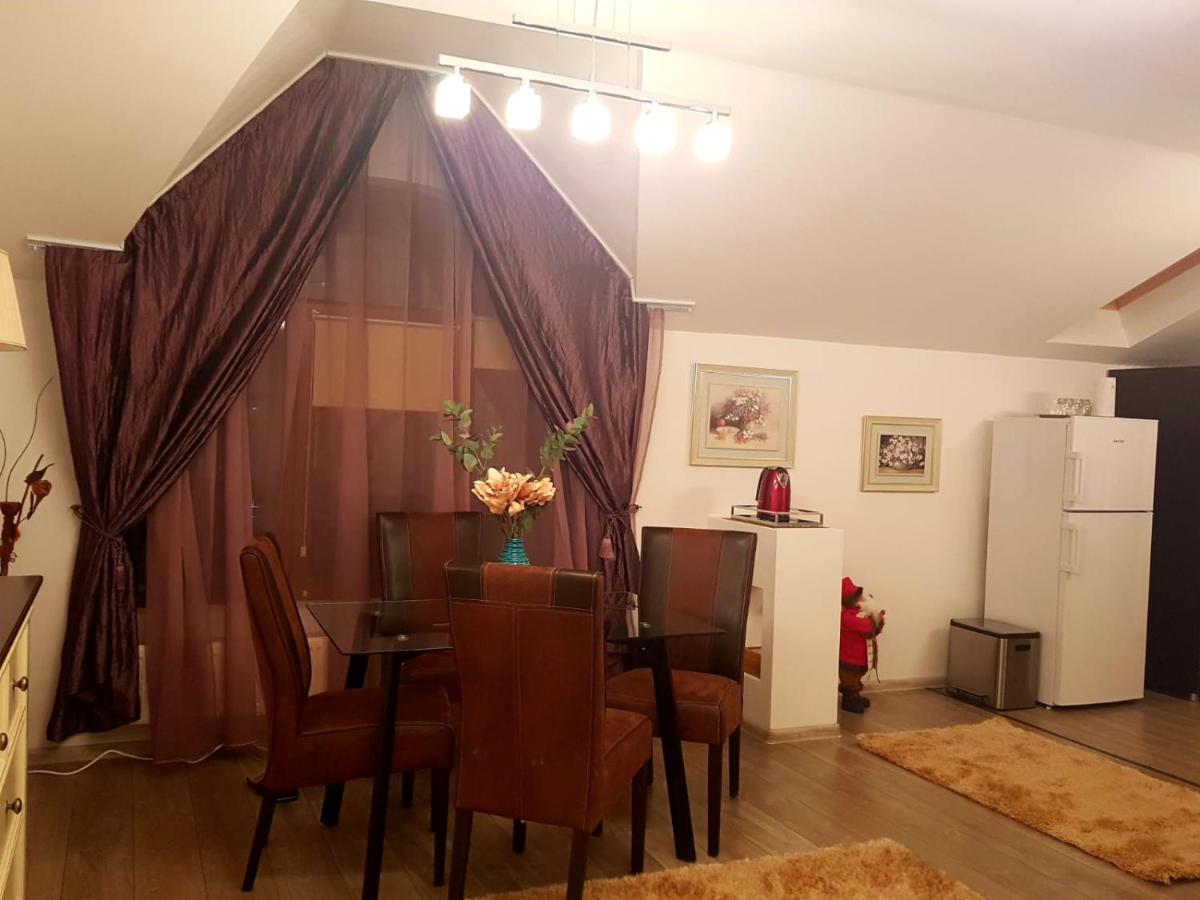 Apartament Fluturaș de Stâncă Comarnic - Housity