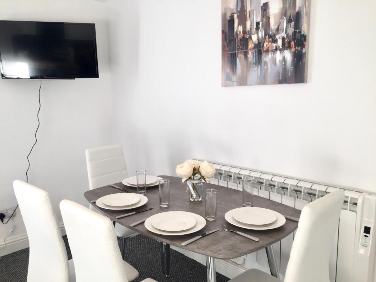 BELMONT Apartments - Housity