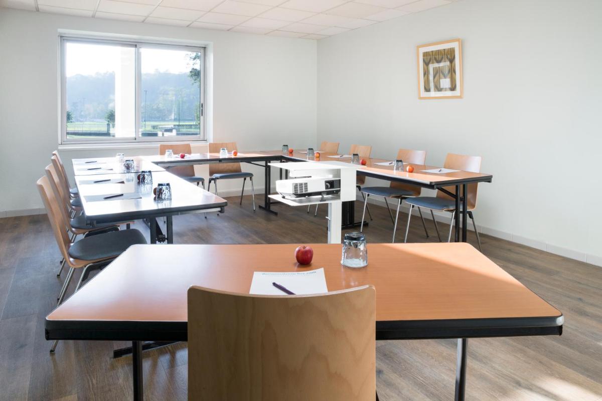 Restaurant ou autre lieu de restauration dans l'établissement Mercure Aix-les-Bains Domaine de Marlioz Hôtel & Spa