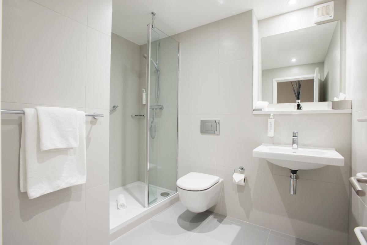Suitetrails - PREMIER SUITES Reading