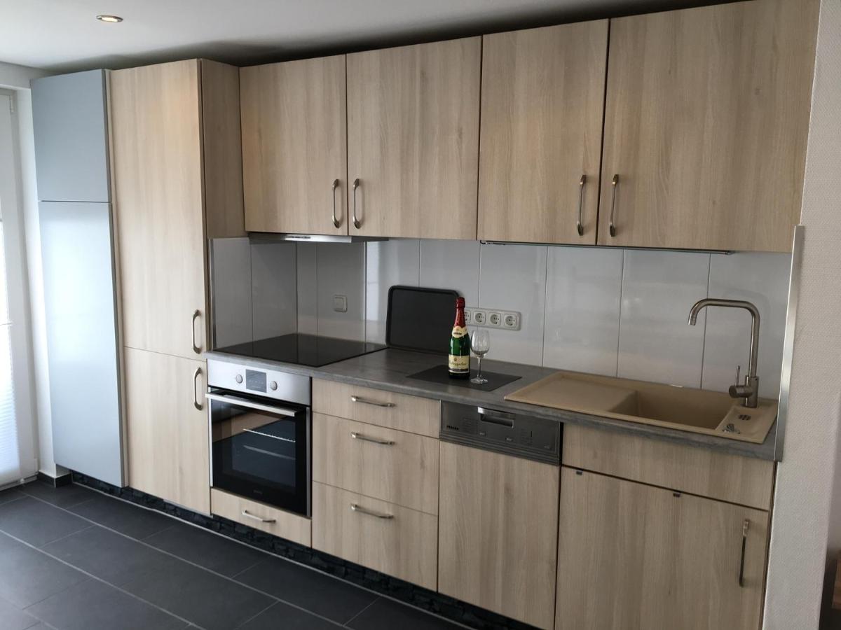 Ferienwohnung Rinteln - 4 Sterne - Im Kleinen Löök - 55 qm - 2 x TV - Terrasse - max 2 Erw und 1 Kind - Barrierearm TOP - Housity