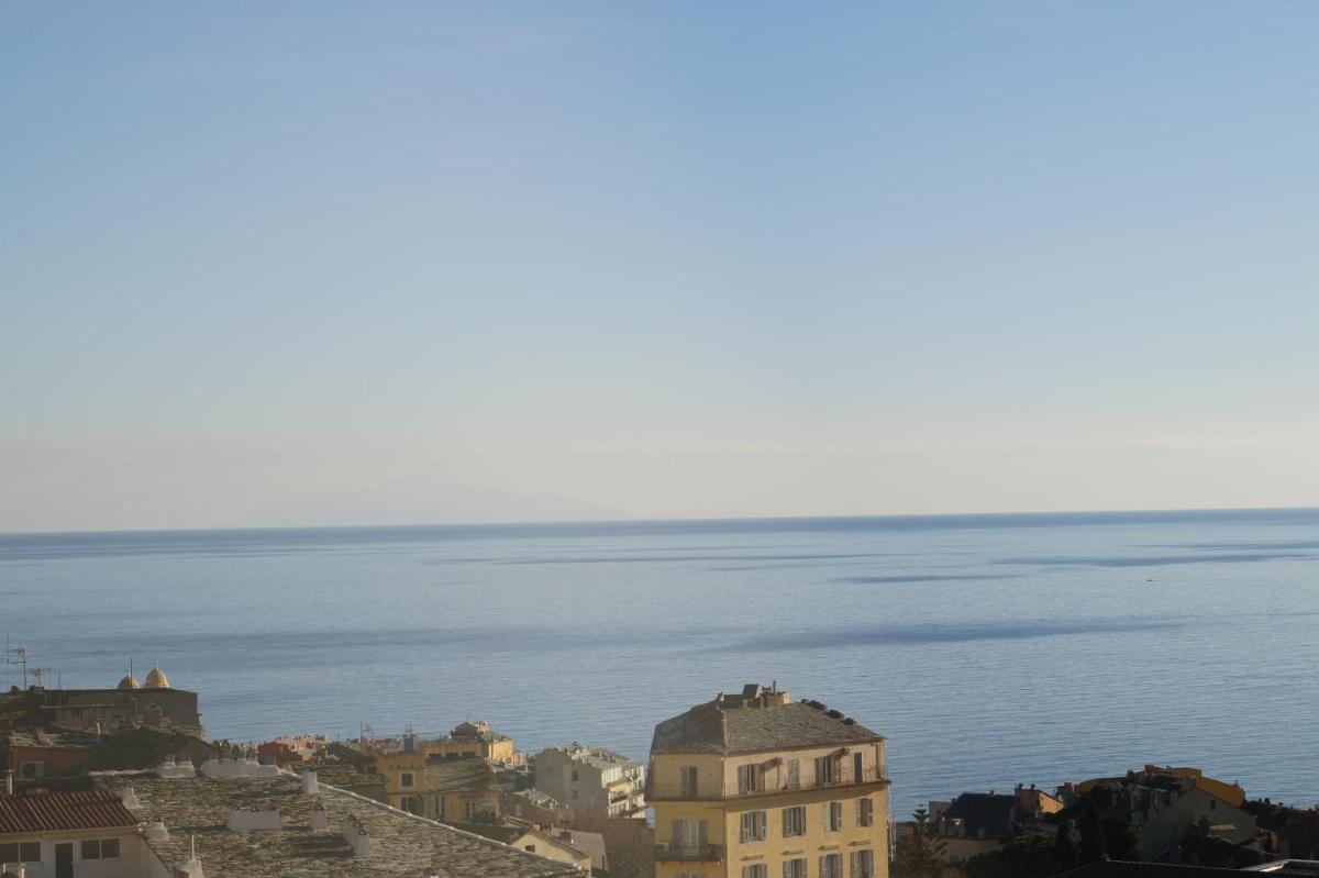 Appartement vue mer - Housity