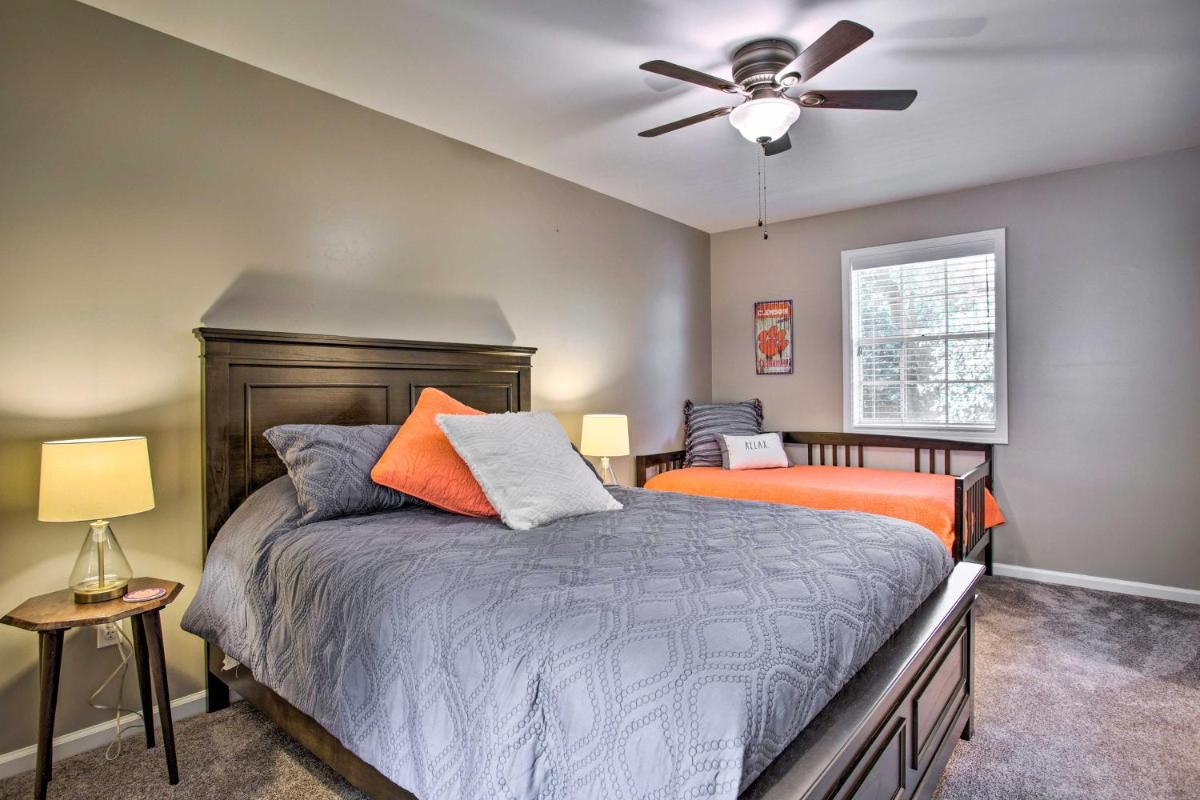Modern Home with Yard and Deck, 1 Mi to Clemson U! - Housity