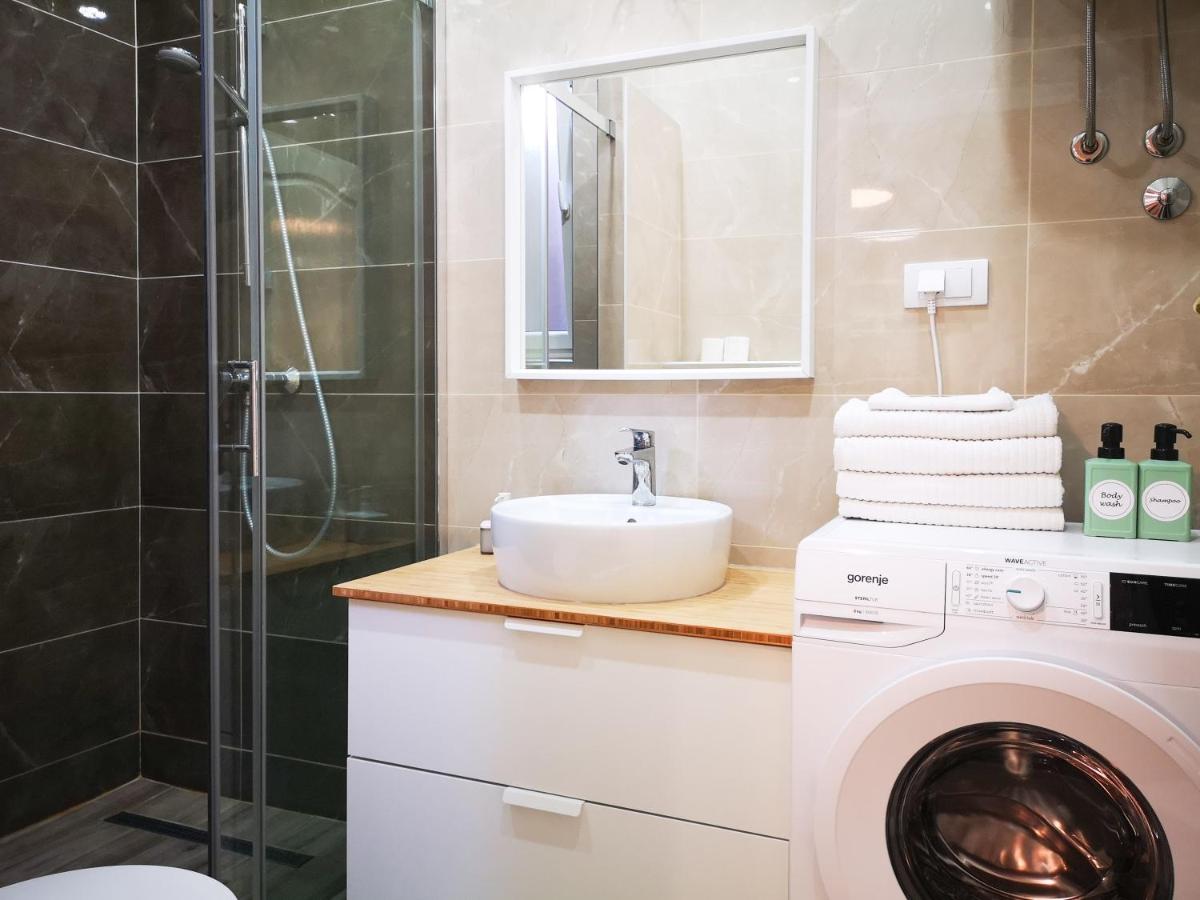 FilinHome Stefanovica Suite 3 - Housity