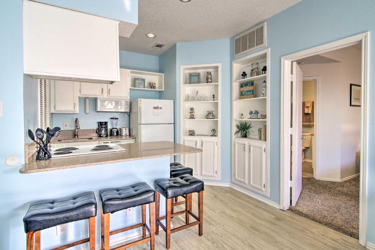 Corpus Christi Condo - Walk to Whitecap ! - Housity