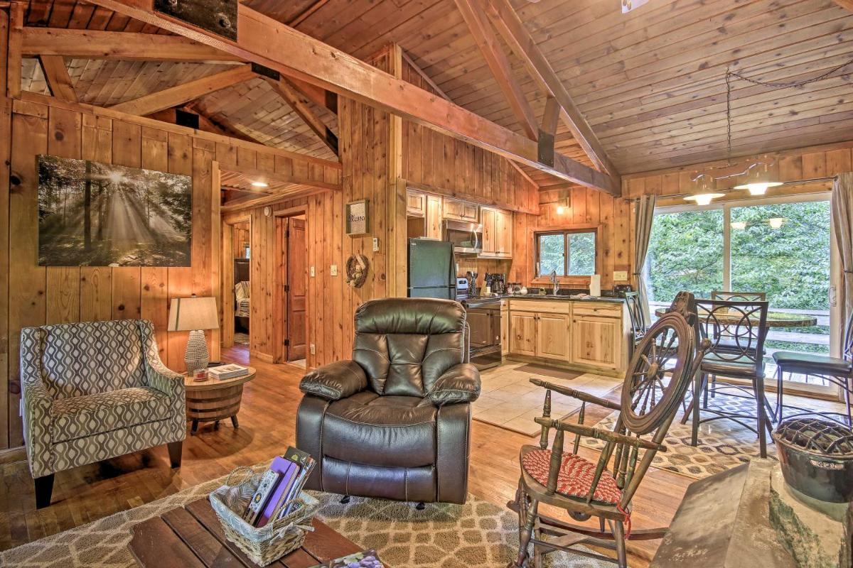 Secluded Stanardsville Cabin with 10 Acres and Hot Tub - Housity