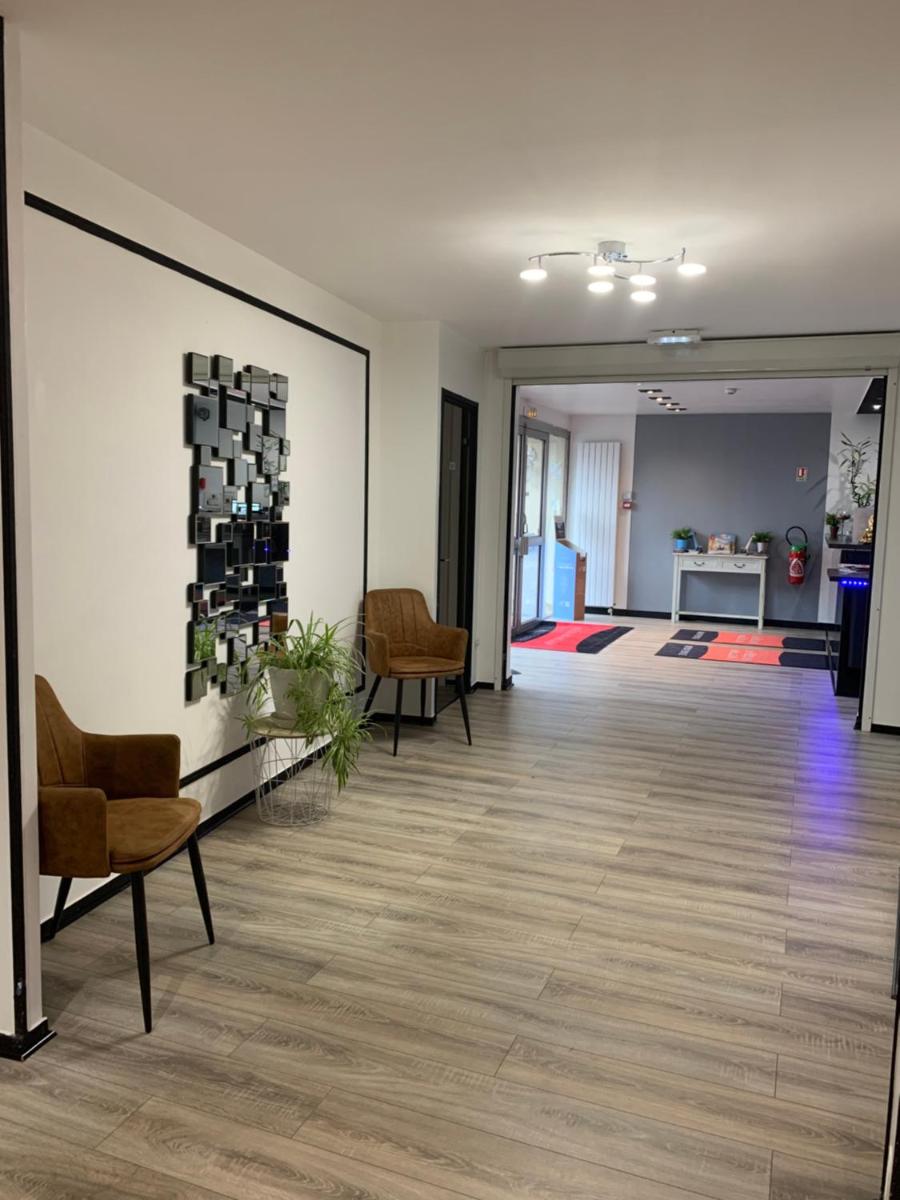 Hôtel Au Relais des Lilas - Housity