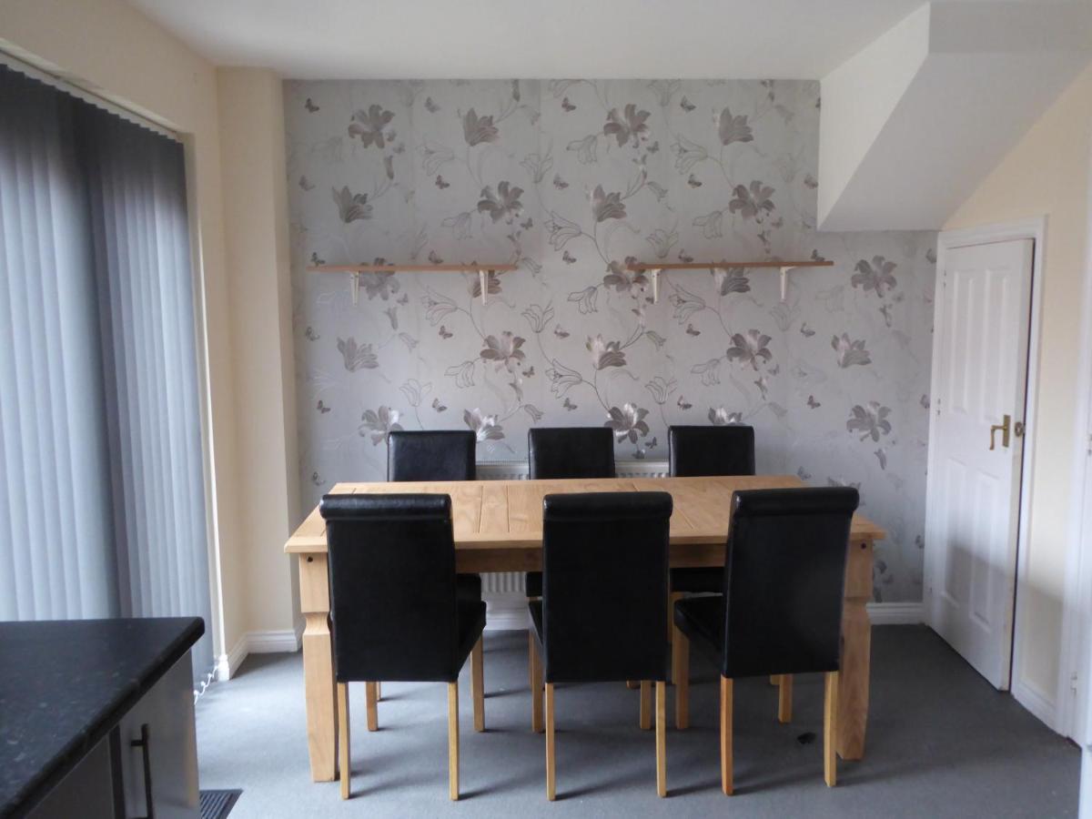 Tipton Town House - Housity